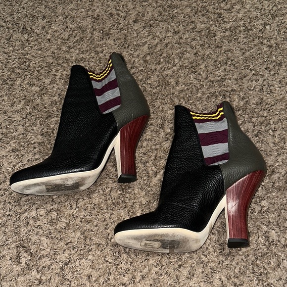 Fendi Multi Color Knit And Leather Marie Antoinette Boots Size 40 - Picture 2 of 8